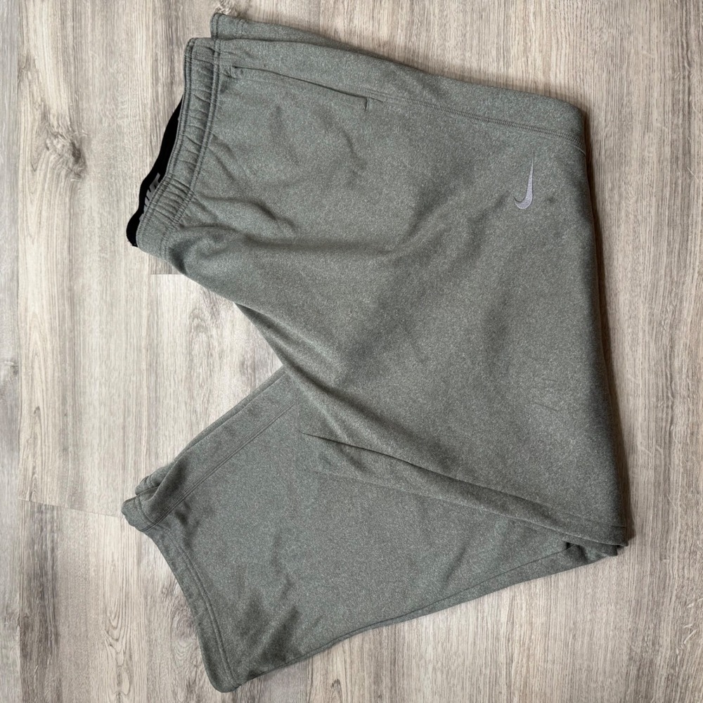 Nike Therma-FIT Boys Sweatpants Gray Fleece Straight Leg Pants XXL 18-20